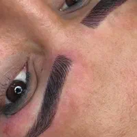 کاور تتوی قدیمی،پرکردن ابروهای کم حجم،رفع کبودی لب|خدمات آرایشگری و زیبایی|یزد, |دیوار