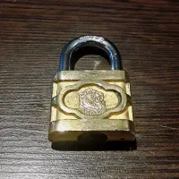 قفل آنتیک شیر نشان (LOIN)