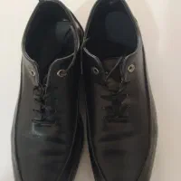 با سلام دو عدد کفش سایز ۴۲