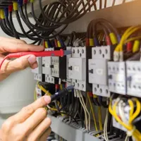 برقکرار برق کار سیمکشی رفع اتصالی نصب لوستر فیوز