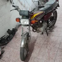 هوندا ۱۲۵ نامی نیرو محرکه ۱۲۵ سیلندر بزرگ