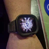 گوشی آیفون۱۶  و  اپل واچ بدون خط و خش