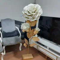 گل رز ایستاده