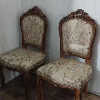 صندلی چوبی