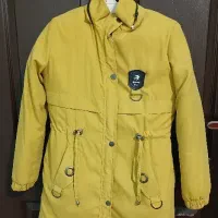 پالتو دخترانه سایز ۳۸ ،کلاه هم دارد،کاملا نو