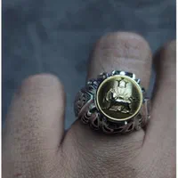 سر دکمه برنزی شیر و خورشید رکاب قلمزنی خجسته|بدلیجات|تهران, آسمان|دیوار