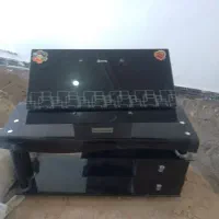 یک عدد عود ومیز تلویزیون عود 1ماه استفاده شده