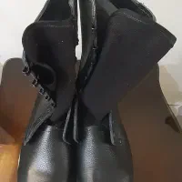 پوتین سربازی سایز ۴۷ میخوره