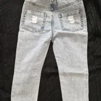 شلوار لی پسرانه|کفش و لباس بچه|اندیشه, اندیشه فاز ۴|دیوار