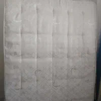 تخت خواب دونفره به همراه تشک|تخت و سرویس خواب|شاهینشهر, خانه کارگر|دیوار