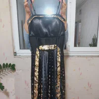 لباس مجلسی|لباس|مهاجران, |دیوار