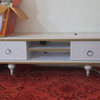 زیر تلوزیون دسته اول
