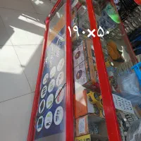 قفسه و ویترین