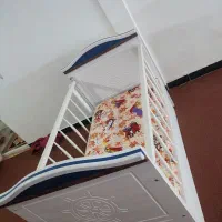 تخت کودک گهواره ای|تخت و صندلی بچه|مریوان, |دیوار