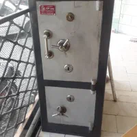 دو عدد گاوصندوق