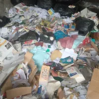 مرکز خرید وفروش کاغذ باطله و کتاب و رادیولوژی