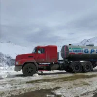 ماک دولفینی|خودرو سنگین|صوفیان, |دیوار