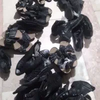 تعدادی کفش|کیف، کفش، کمربند|خرم‌آباد, |دیوار