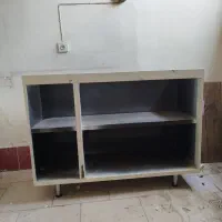 کابینت فلزی سالم و درب چوبی و چهارچوب فلزی