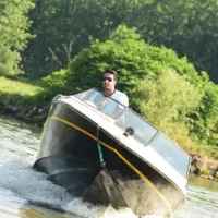 اسکله VIPتالاب گردی و قایق سواری اسکی روی آب بندر|تور و چارتر|بندر انزلی, قلم گوده|دیوار