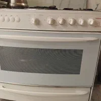 اجاق گاز تکنو بسیار تمیز فردار