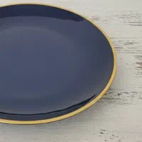 یک نفر خانم نقاش پاره وقت جهت کارگاه هنری