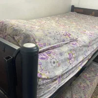 تخت ۲ طبقه