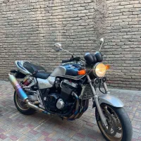 سی بی1300