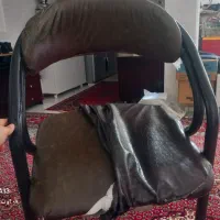 یک عدد صندلی