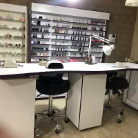 میز ناخن  به همراه کمد و استند و صندلی مژه|آرایشگاه و سالن‌های زیبایی|فردیس, داوری|دیوار