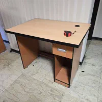 میز تحریر و کامپیوتر مفت