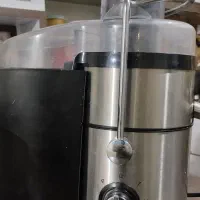 آب‌میوه گیری چهار کاره