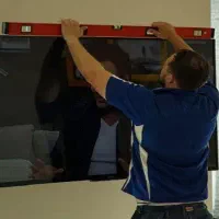 نصب تلویزیون تابلو آینه و نصبیات منزل در دیوار|خدمات پیشه و مهارت|زنجان, |دیوار