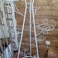 استند فلزی گلدان ،طرح فرفورژه سفید