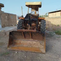 تراکتور بیل عقب زرین دشت