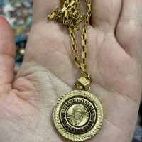 پلاک زنجیر ورساچه