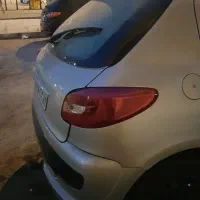 چراغ خطر 207 در حد نو