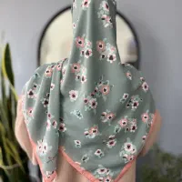 روسری نوجوان آیات