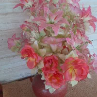 گل مصنوعی وگل پرده