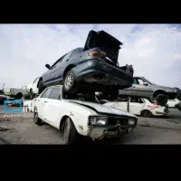 اسقاطی و خودرو فرسوده تصادفی موتور روشن یا خاموش