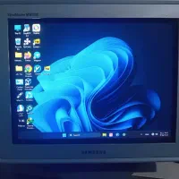 مانیتور سامسونگ و یک تلویزیون سامسونگ