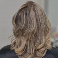 استخدام رنگ و لایت کار به شرط آموزش|استخدام درمانی، زیبایی، بهداشتی|فردیس, نسترن شرقی|دیوار