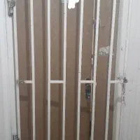 حفاظ درب محافظ نرده ای محکم در رو ضد سرقت میکنه