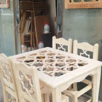 میز ناهارخوری