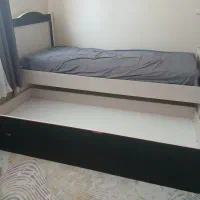 تخت خواب و کمد و میز آرایش دخترانه