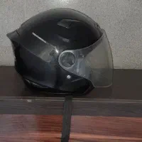 کلاه کاسکت موتور تمیز درحد....|قطعات یدکی و لوازم جانبی|رشت, بازار|دیوار