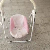 گهواره و صندلی غذا