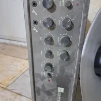 بلندگو شیپوری بزرگ و آمپلیفایر