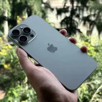 ۱۶ پرو مکس در حد نو واقعی