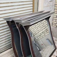 دکوراسیون و میز و صندلی آرایشگاه|آرایشگاه و سالن‌های زیبایی|بادرود, |دیوار